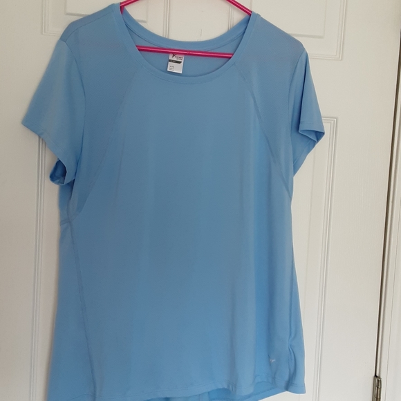 Old Navy Athletic Shirt For Women 
